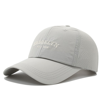 Men's and Women's slim-fit embroidered baseball cap in light gray, suitable for daily commuting and outdoor activities.