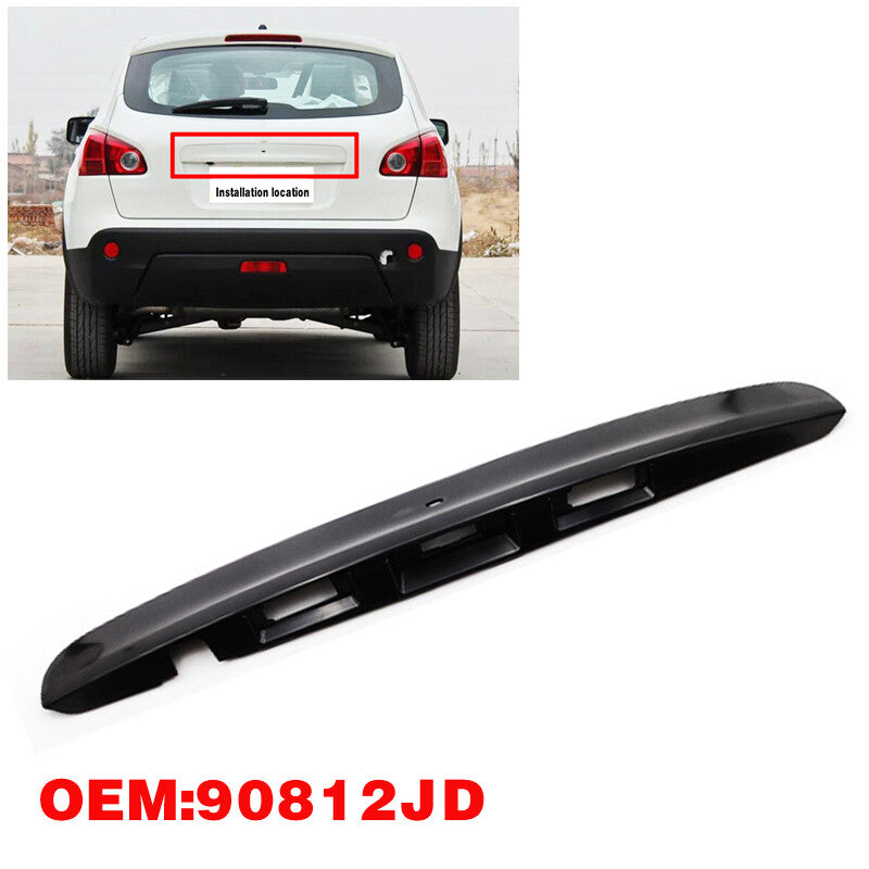 Qashqai tailgate handle camera with OEM 90812JD shown on vehicle for installation reference.