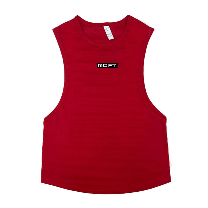 Men's summer sports t-shirt in red, featuring a loose fit and solid color design, perfect for summer activities.